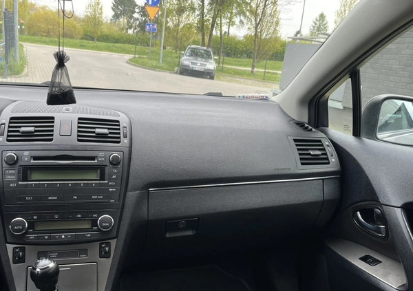 Toyota Avensis cena 24900 przebieg: 270520, rok produkcji 2010 z Elbląg małe 232